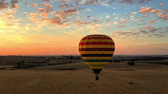 Sunrise Hot Air Ballooning Over The Avon Valley - Weekdays