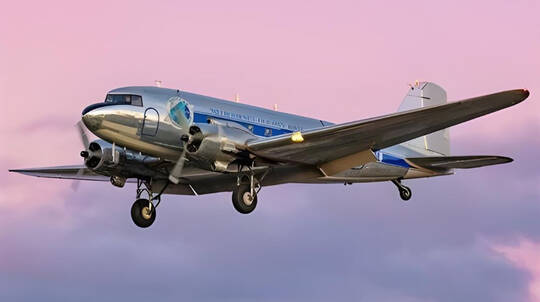 Thrilling Joy Flight on Historic Plane - 1 Hour