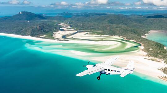 Whitsundays Islands Scenic Flight - 60 Minutes