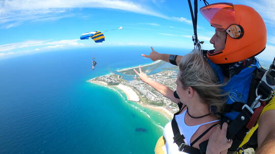 Gold Coast Tandem Beach Skydive