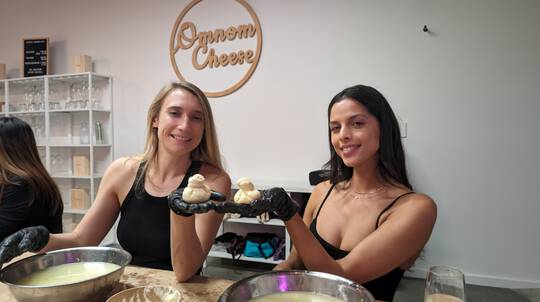 Cheese Making Class with Bottomless Bubbles