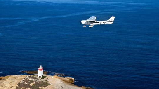 Hands-on Trial Instructional Flight over Hobart - 1 Hour