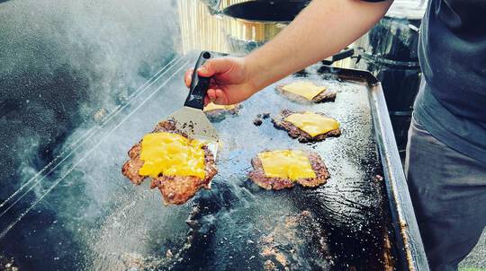 Barbecue Cooking Class with Drinks - 4.5 Hours