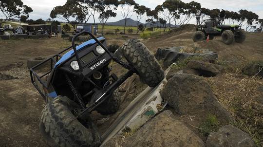 4WD Adventure Drive and Passenger Lap - 3 Courses - Weekend