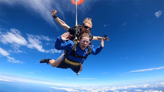 Tandem Skydive Beach Landing 14,000ft - Midweek - Caloundra