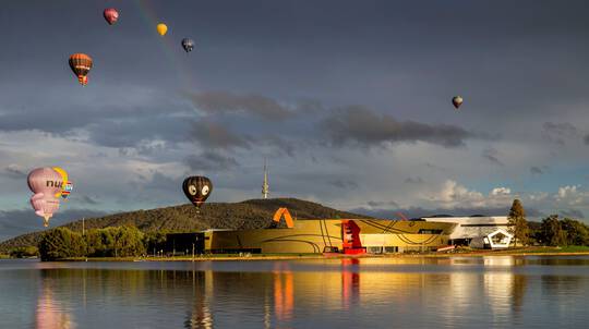 Hot Air Ballooning Over Canberra - Midweek