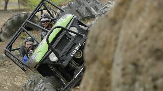 4WD Adventure Drive and Passenger Lap - 3 Courses - Weekend
