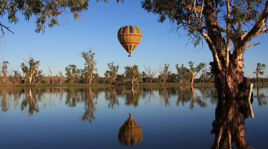 Hot Air Balloon Flight over Barossa Valley with Breakfast