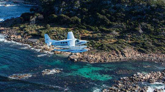 Margaret River Seaplane Tour with Wine Tasting and Lunch