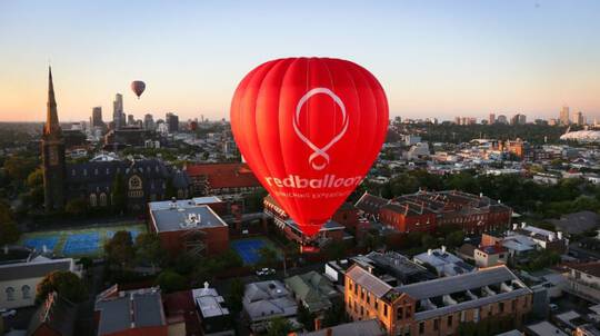 Hot Air Balloon Over Melbourne with Breakfast - 4 Hours