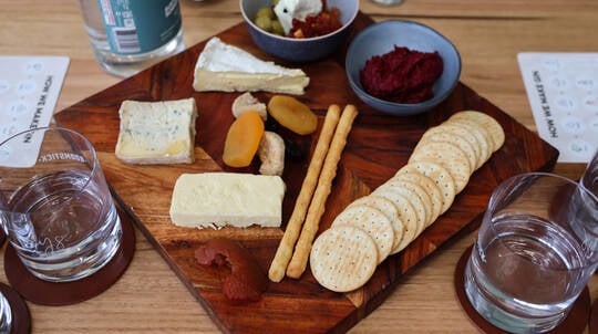 Gin Distillery Tour with Tasting Paddle and Cheese - For 2