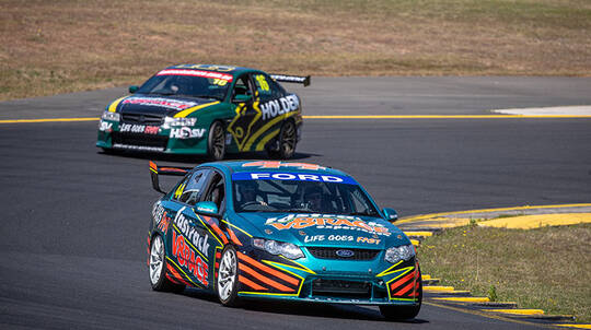 V8 Race Car Driving 6 Laps - Sydney